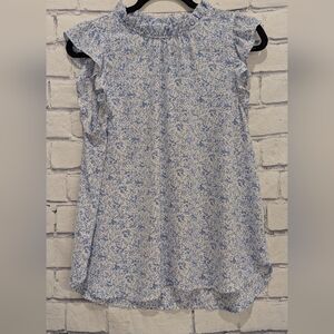 Loft Outlet Blue and White Floral Blouse With Ruffle Sleeves Women's Size Large